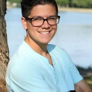 Meet your Posher, Colby